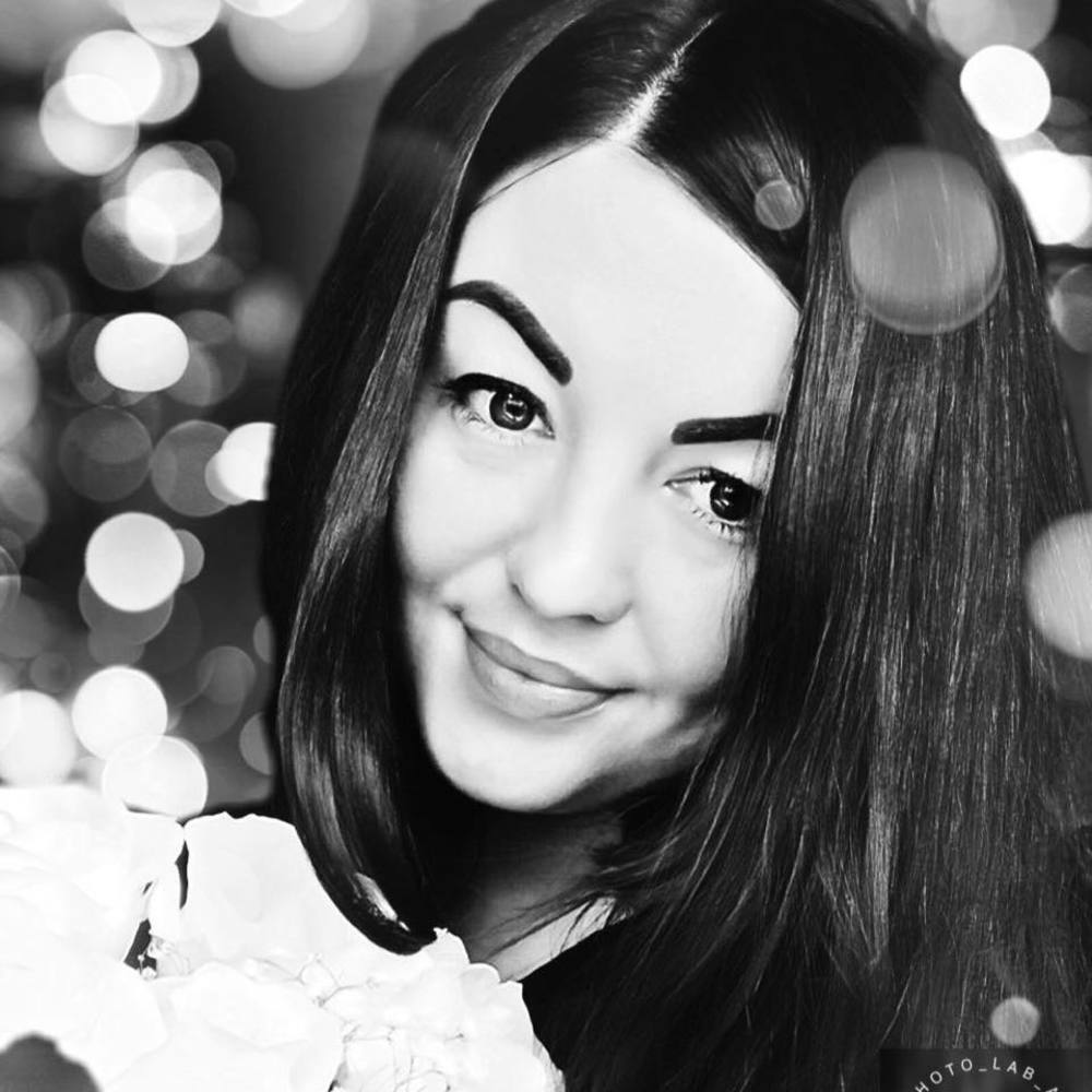 Meet your Posher, Julia